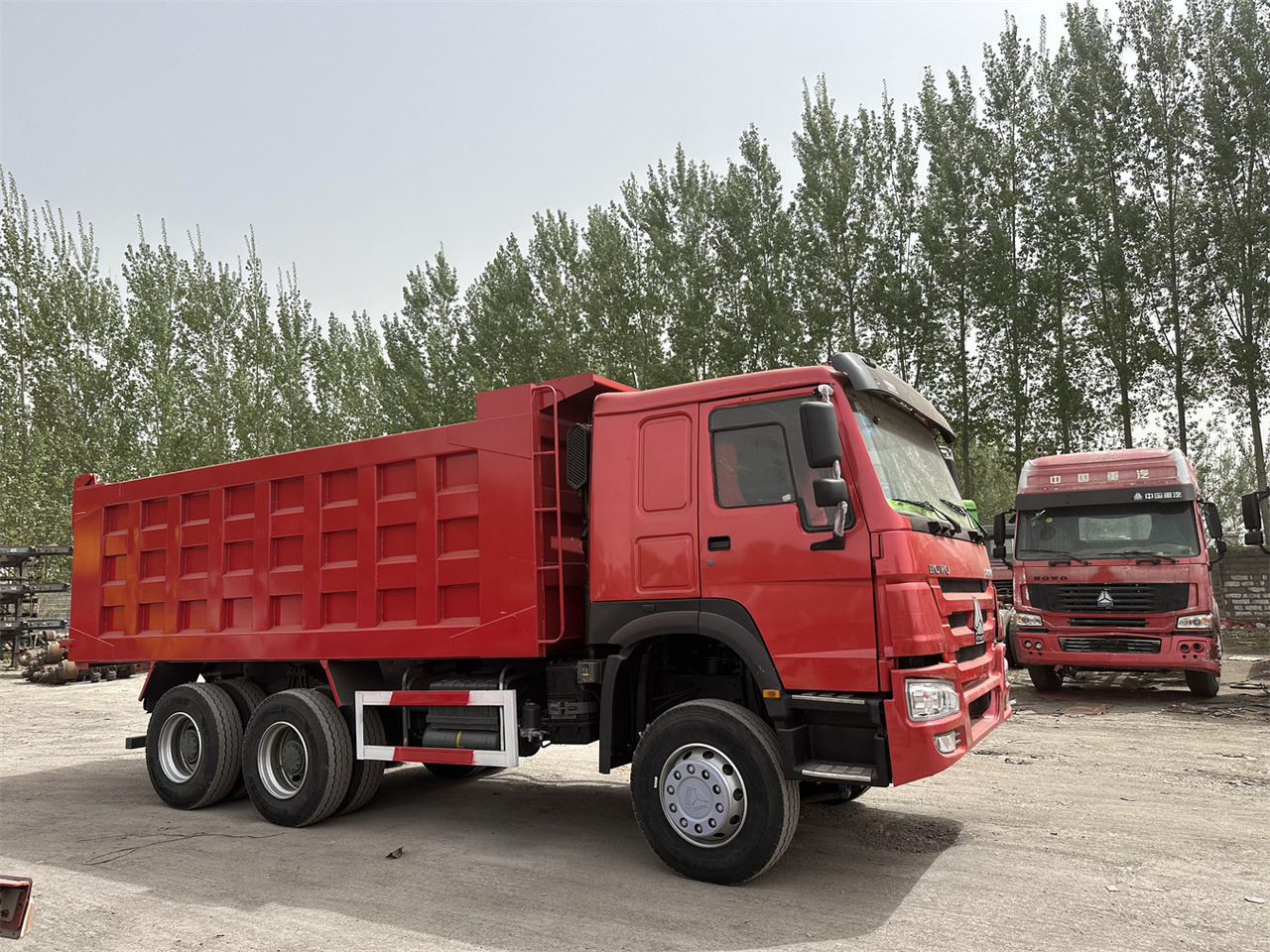 SINOTRUK Howo Dump truck 371 - Tovornjak prekucnik: slika 2 SINOTRUK Howo Dump truck 371 - Tovornjak prekucnik: slika 2