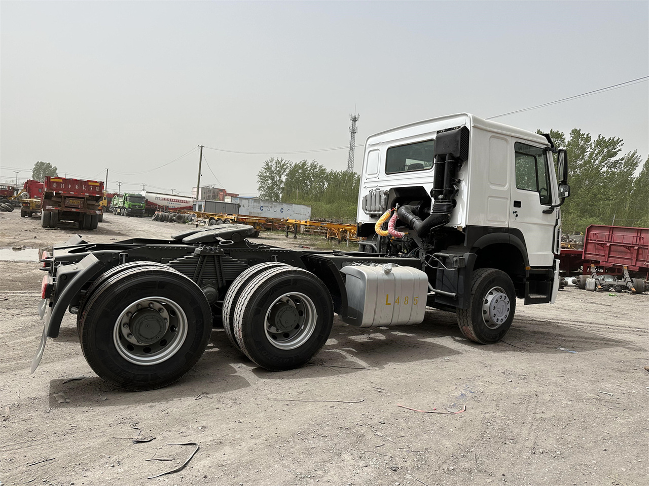SINOTRUK Howo 371 Truck Head - Vlačilec: slika 2 SINOTRUK Howo 371 Truck Head - Vlačilec: slika 2
