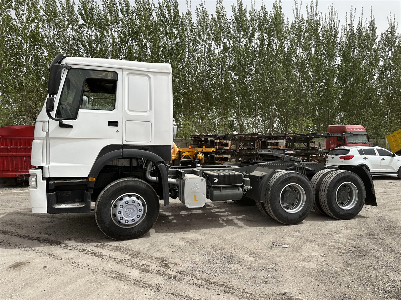SINOTRUK Howo 371 Truck Head - Vlačilec: slika 5 SINOTRUK Howo 371 Truck Head - Vlačilec: slika 5
