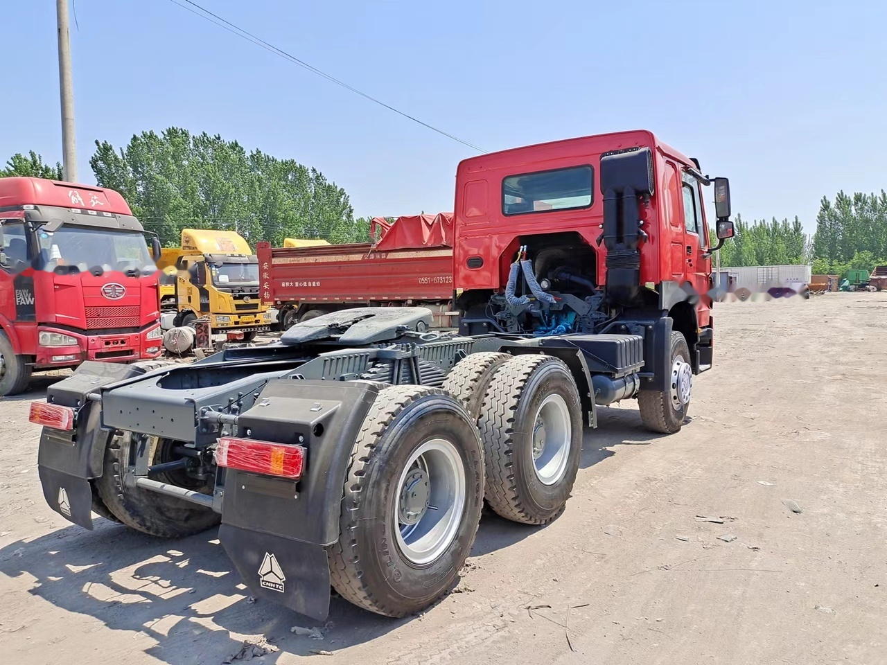SINOTRUK Howo tractor unit 420 - Vlačilec: slika 3 SINOTRUK Howo tractor unit 420 - Vlačilec: slika 3