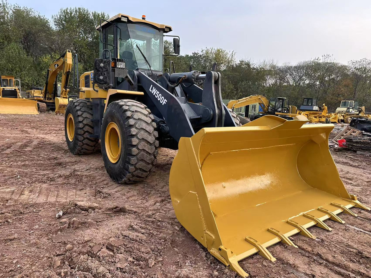 XCMG LW500F - Kolesni nakladalec: slika 1 XCMG LW500F - Kolesni nakladalec: slika 1