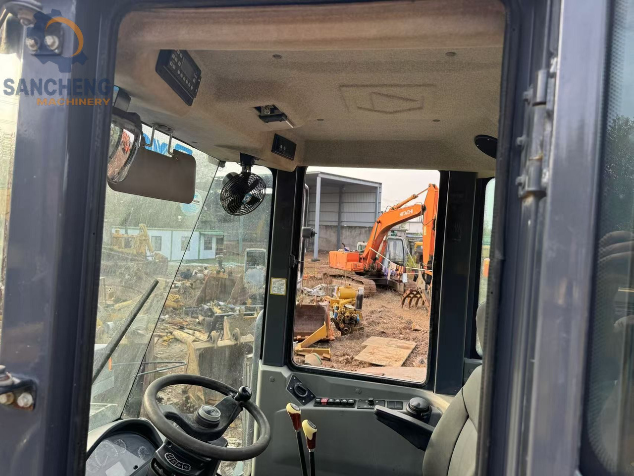 XCMG LW500F - Kolesni nakladalec: slika 3 XCMG LW500F - Kolesni nakladalec: slika 3