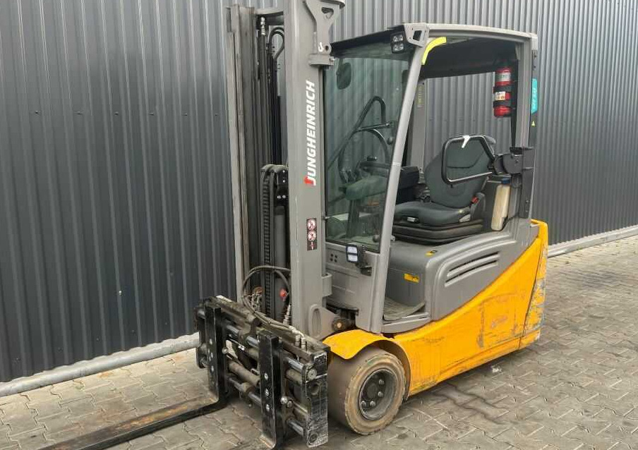 Jungheinrich EFG220 - Električni viličar: slika 1 Jungheinrich EFG220 - Električni viličar: slika 1