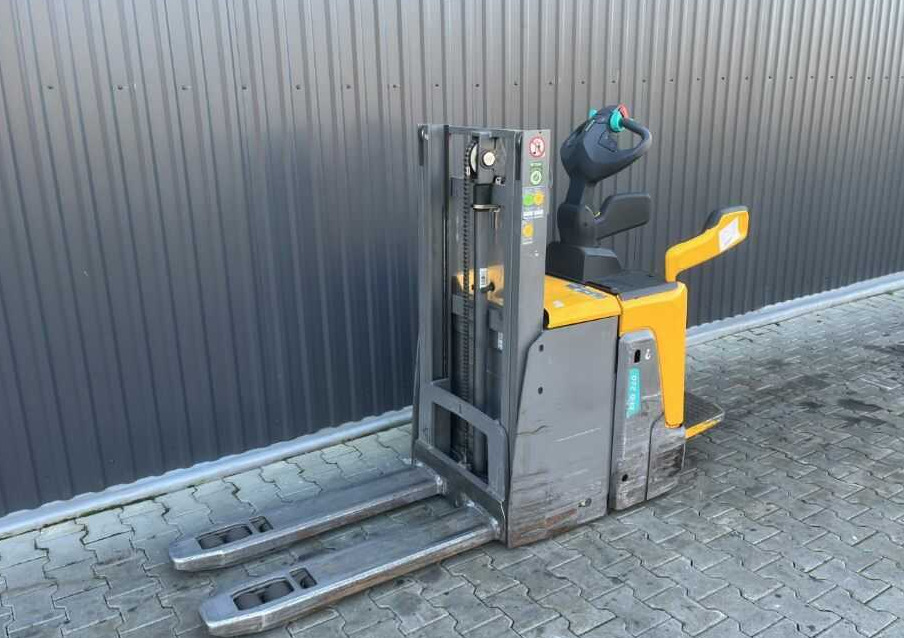 Jungheinrich ERD220 - Stroj za zlaganje: slika 1 Jungheinrich ERD220 - Stroj za zlaganje: slika 1