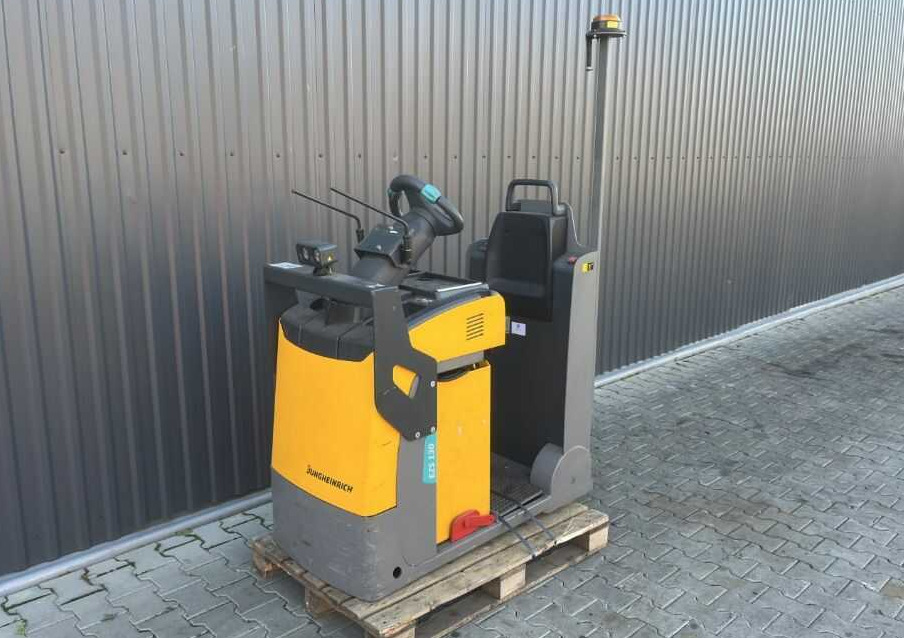 Jungheinrich EZS130 - Vlečni traktor: slika 1 Jungheinrich EZS130 - Vlečni traktor: slika 1