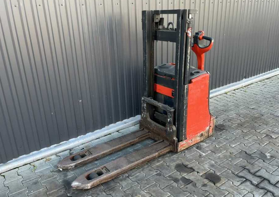 Linde D08 - Stroj za zlaganje: slika 1 Linde D08 - Stroj za zlaganje: slika 1