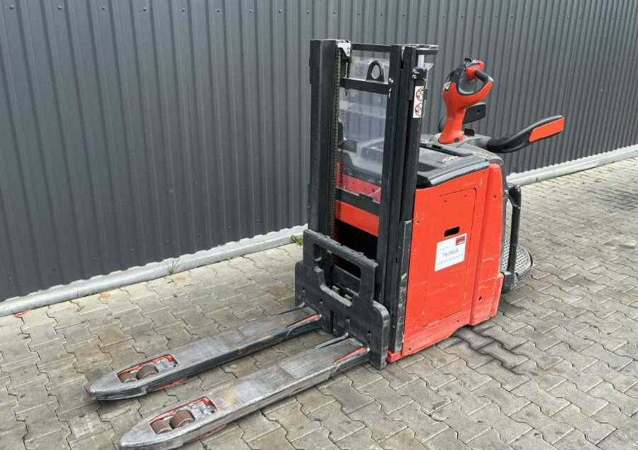Linde D10AP - Stroj za zlaganje: slika 1 Linde D10AP - Stroj za zlaganje: slika 1