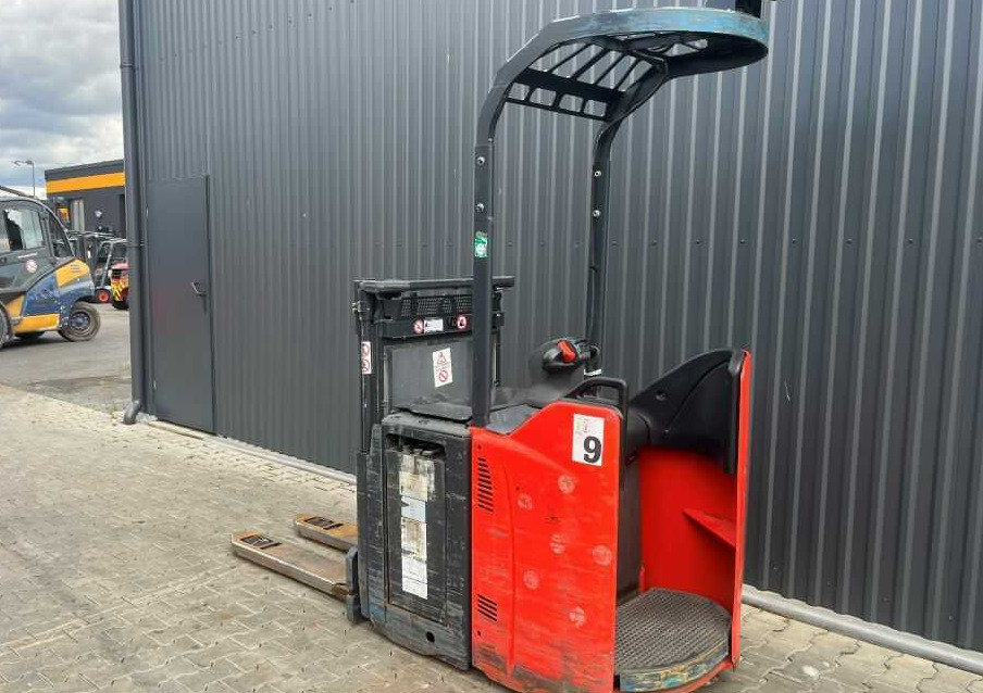 Linde D12HPSP - Stroj za zlaganje: slika 3 Linde D12HPSP - Stroj za zlaganje: slika 3