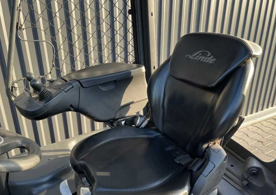 Linde E16C-02 - Električni viličar: slika 4 Linde E16C-02 - Električni viličar: slika 4