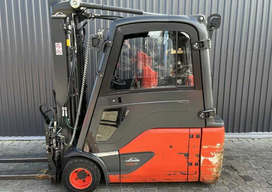 Linde E20L-02 - Električni viličar: slika 2 Linde E20L-02 - Električni viličar: slika 2
