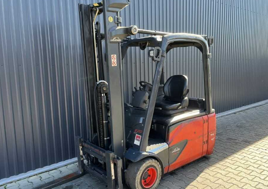 Linde E20L-02 - Električni viličar: slika 1 Linde E20L-02 - Električni viličar: slika 1