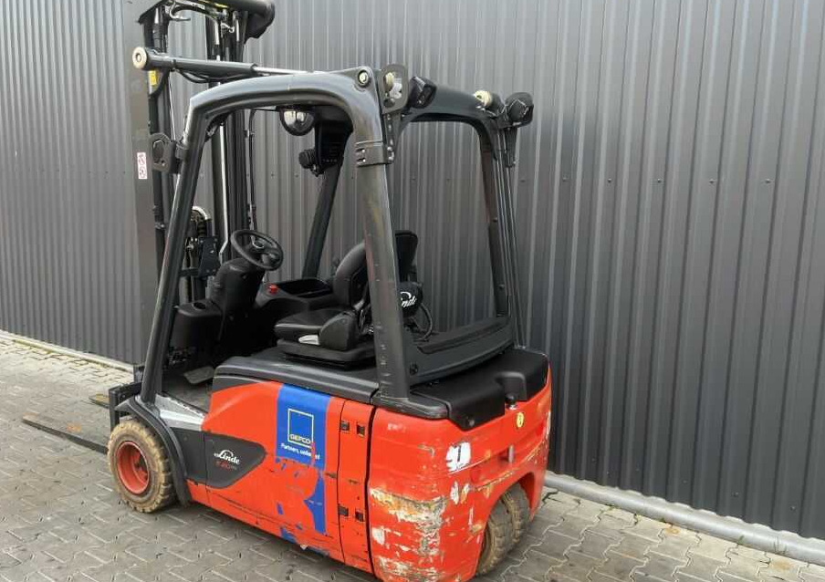 Linde E20L-02 - Električni viličar: slika 3 Linde E20L-02 - Električni viličar: slika 3