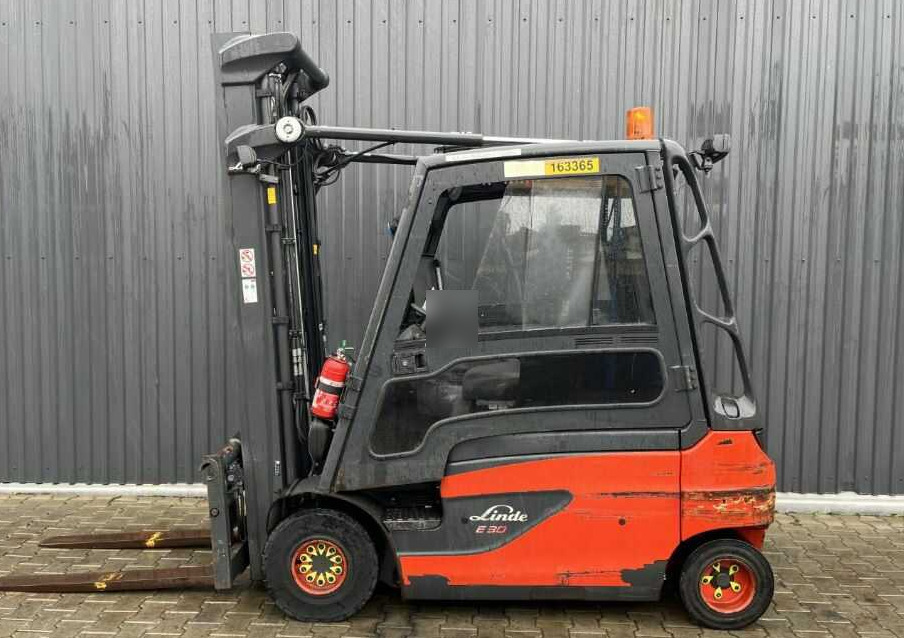 Linde E30-01 - Električni viličar: slika 2 Linde E30-01 - Električni viličar: slika 2