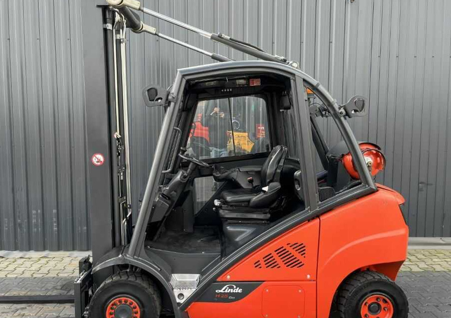 Linde H25T-02 - Plinski viličar: slika 1 Linde H25T-02 - Plinski viličar: slika 1
