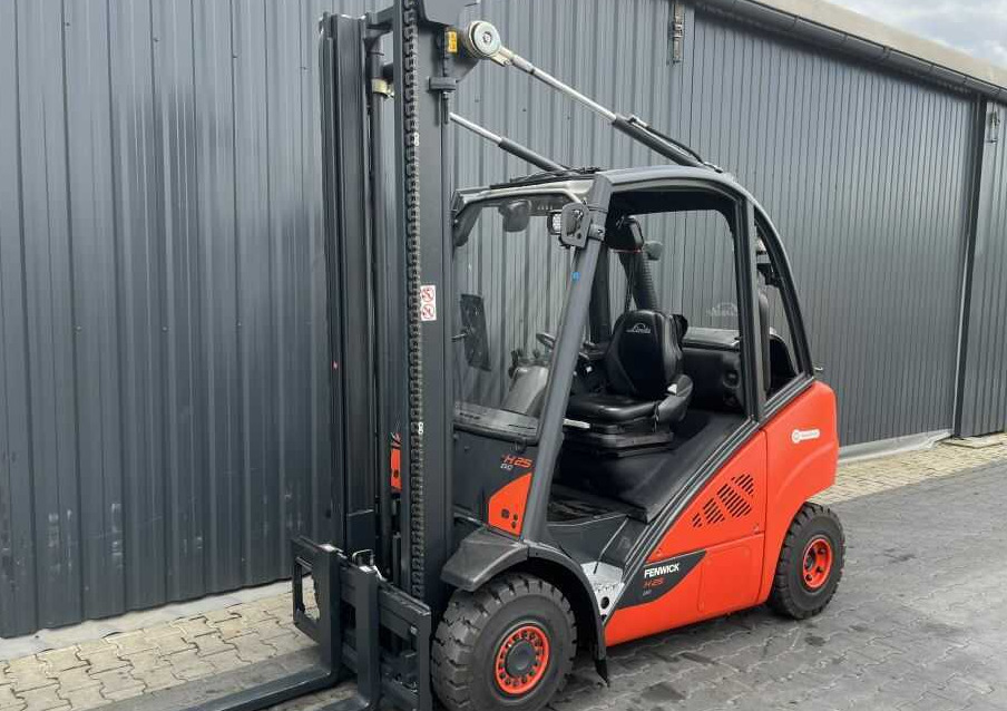 Linde H25T-02 - Plinski viličar: slika 1 Linde H25T-02 - Plinski viličar: slika 1