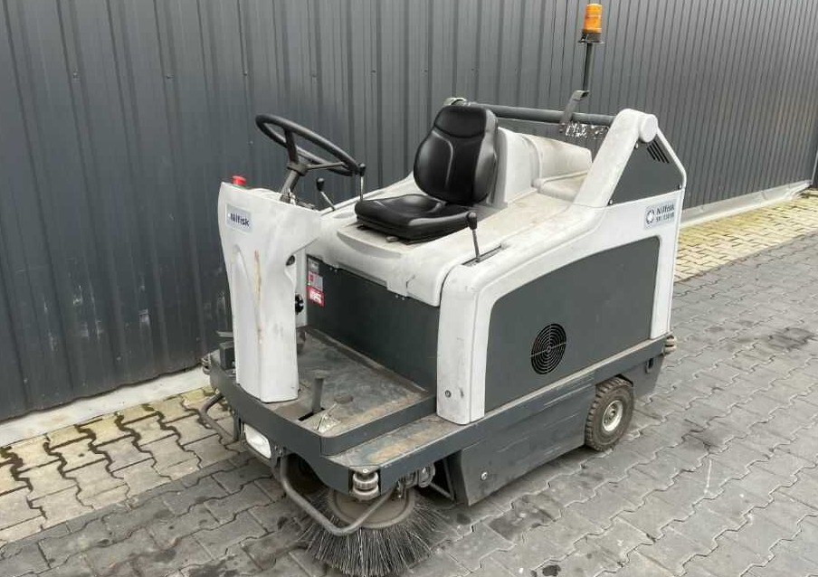 Nilfisk SR1301B - Industrijski sesalec: slika 1 Nilfisk SR1301B - Industrijski sesalec: slika 1
