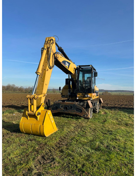 Caterpillar M322D VAH - Bager na kolesih: slika 4 Caterpillar M322D VAH - Bager na kolesih: slika 4