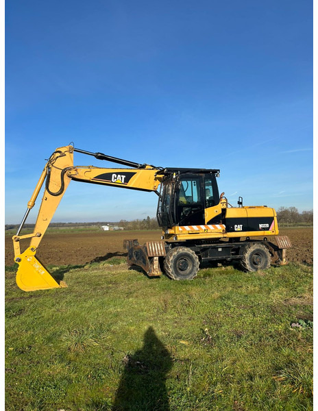 Caterpillar M322D VAH - Bager na kolesih: slika 2 Caterpillar M322D VAH - Bager na kolesih: slika 2