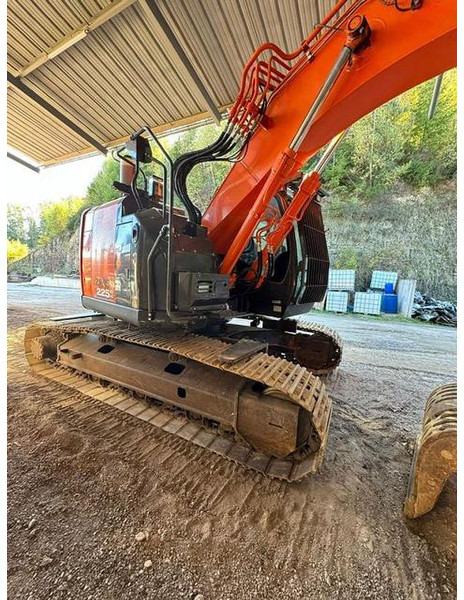 Hitachi ZX225USLC-6 - Bager goseničar: slika 2 Hitachi ZX225USLC-6 - Bager goseničar: slika 2