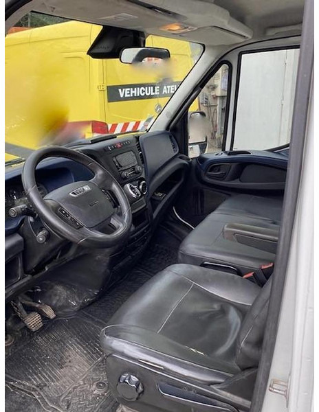 Iveco 35C18 - Dostavno vozilo prekucnik: slika 2 Iveco 35C18 - Dostavno vozilo prekucnik: slika 2