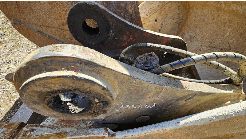 Volvo EW160 - Hitra spojka: slika 1 Volvo EW160 - Hitra spojka: slika 1