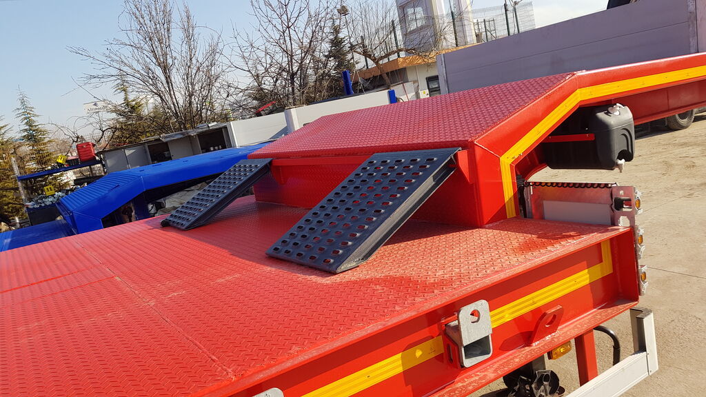 VEGA TRAILER 4 Axle Low-Bed (OZS-L4) - Nizko noseča polprikolica: slika 4 VEGA TRAILER 4 Axle Low-Bed (OZS-L4) - Nizko noseča polprikolica: slika 4