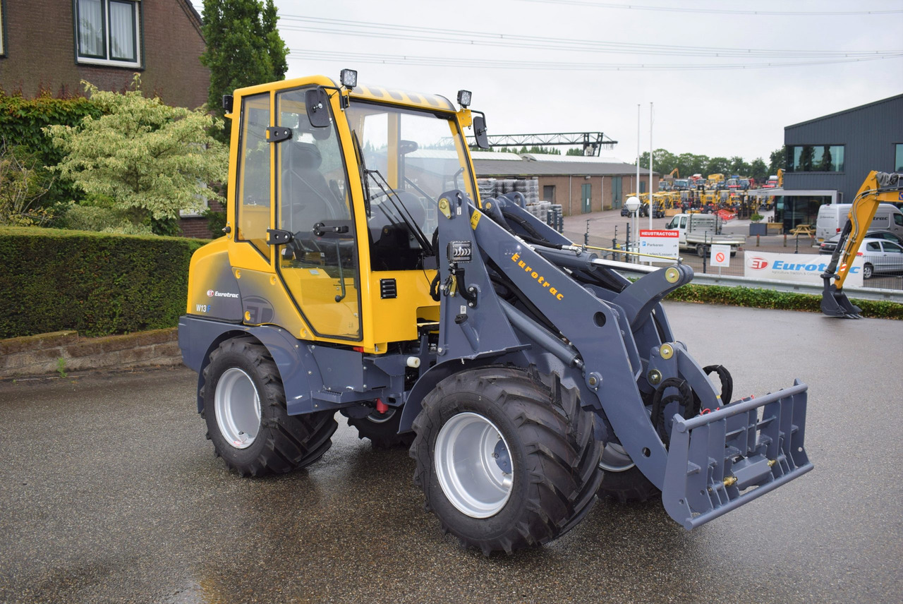 Eurotrac W13 Radlader Hoflader - Zgibni nakladalnik: slika 4 Eurotrac W13 Radlader Hoflader - Zgibni nakladalnik: slika 4