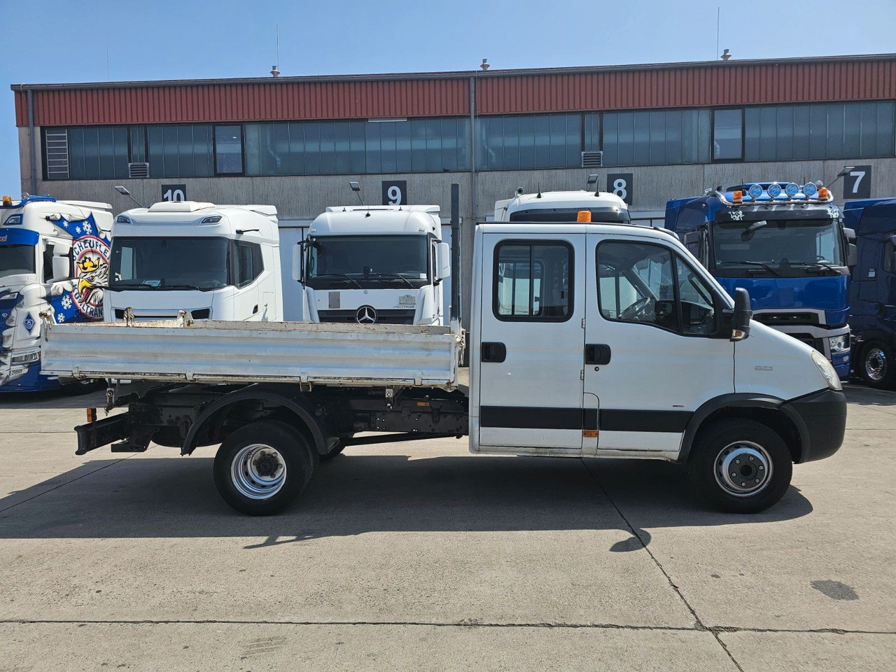 Iveco DAILY * DREISEITENKIPPER * MEILER * STANDHZ - Dostavno vozilo prekucnik, Dostavno vozilo z dvojno kabino: slika 4 Iveco DAILY * DREISEITENKIPPER * MEILER * STANDHZ - Dostavno vozilo prekucnik, Dostavno vozilo z dvojno kabino: slika 4