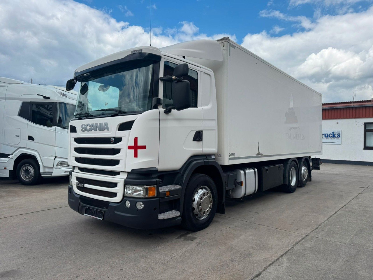 Scania P 380 * KOFFER * LBW 3 TON * LENK / LIFTACHSE * - Tovornjak zabojnik: slika 1 Scania P 380 * KOFFER * LBW 3 TON * LENK / LIFTACHSE * - Tovornjak zabojnik: slika 1