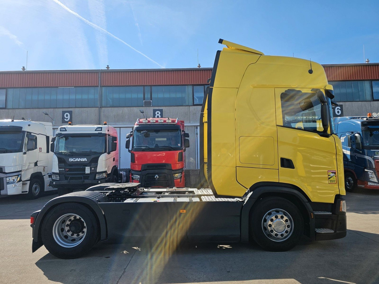 Scania S450 *RETARDER*2xTANK*ACC*TV*MIKROWELLE*2X VORHA - Vlačilec: slika 4 Scania S450 *RETARDER*2xTANK*ACC*TV*MIKROWELLE*2X VORHA - Vlačilec: slika 4