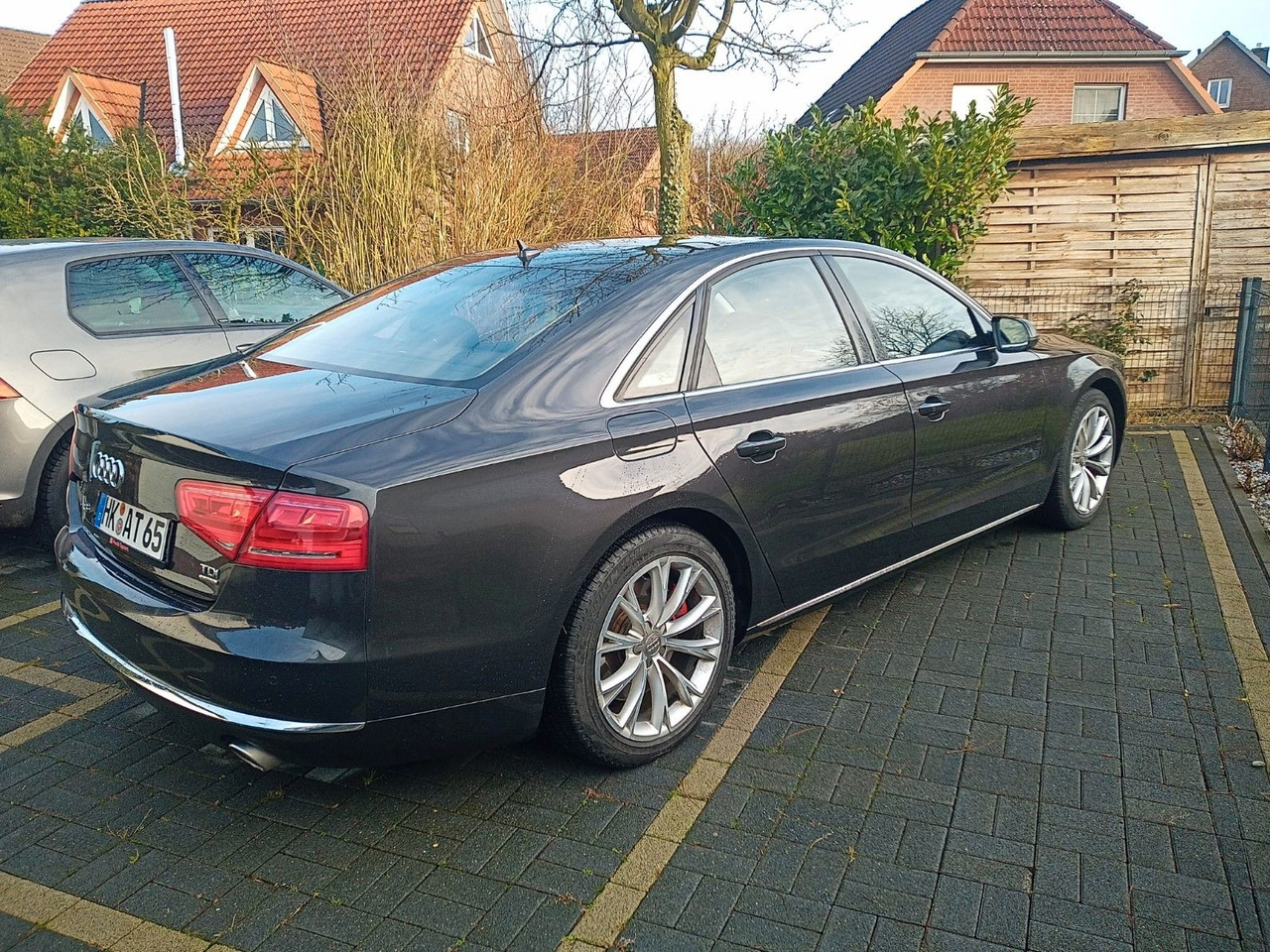 Audi A8 4.2 TDI tiptronic quattro - Limuzina: slika 2 Audi A8 4.2 TDI tiptronic quattro - Limuzina: slika 2