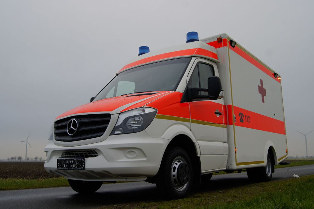 Mercedes-Benz Sprinter 516 // Mod. 2014 // 1 J Garantie // - Reševalno vozilo: slika 1 Mercedes-Benz Sprinter 516 // Mod. 2014 // 1 J Garantie // - Reševalno vozilo: slika 1