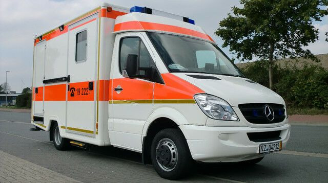 Mercedes-Benz Sprinter 516 WAS 12 Monate Garantie // - Reševalno vozilo: slika 2 Mercedes-Benz Sprinter 516 WAS 12 Monate Garantie // - Reševalno vozilo: slika 2