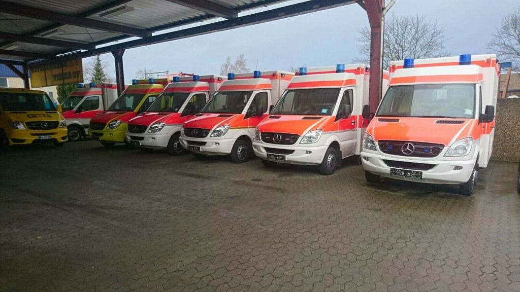 Mercedes-Benz Sprinter 516 // WAS 946 // 1 J Garantie // - Reševalno vozilo: slika 1 Mercedes-Benz Sprinter 516 // WAS 946 // 1 J Garantie // - Reševalno vozilo: slika 1