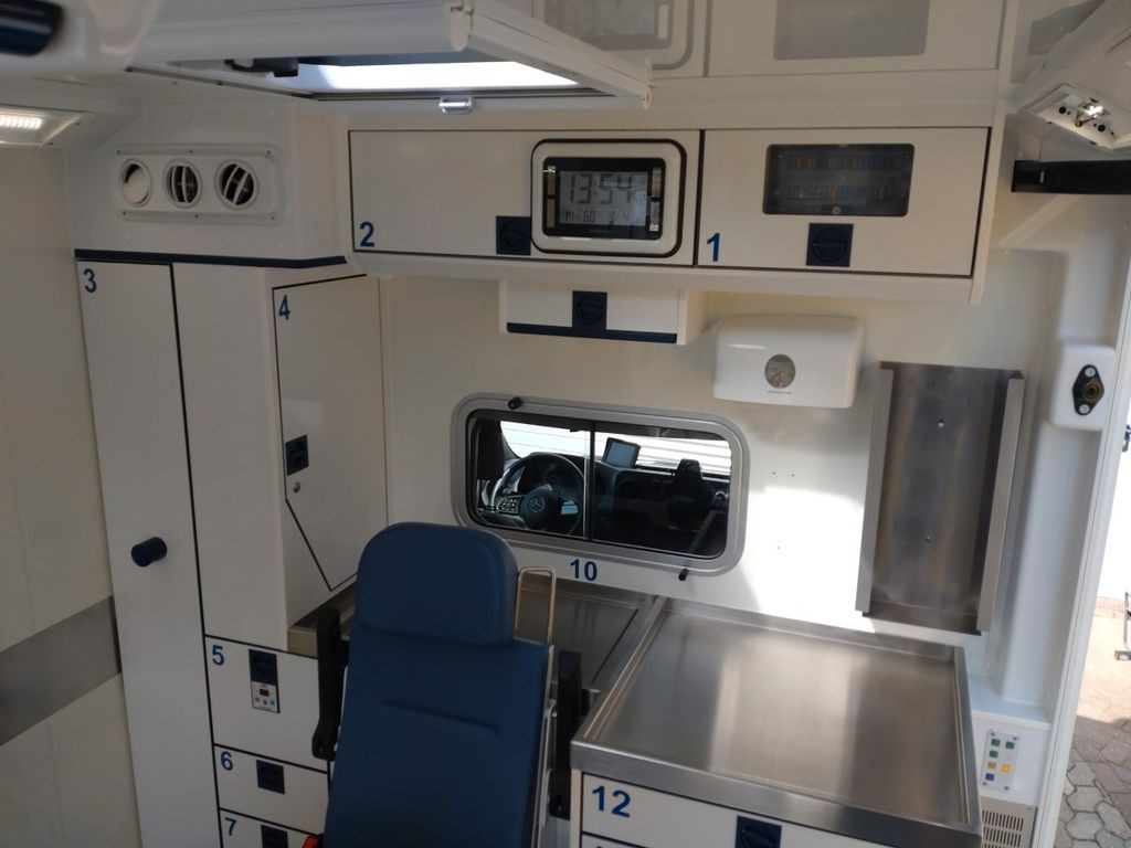 Mercedes-Benz Sprinter 519 / ATM 0km 4x on Stock - Reševalno vozilo: slika 5 Mercedes-Benz Sprinter 519 / ATM 0km 4x on Stock - Reševalno vozilo: slika 5