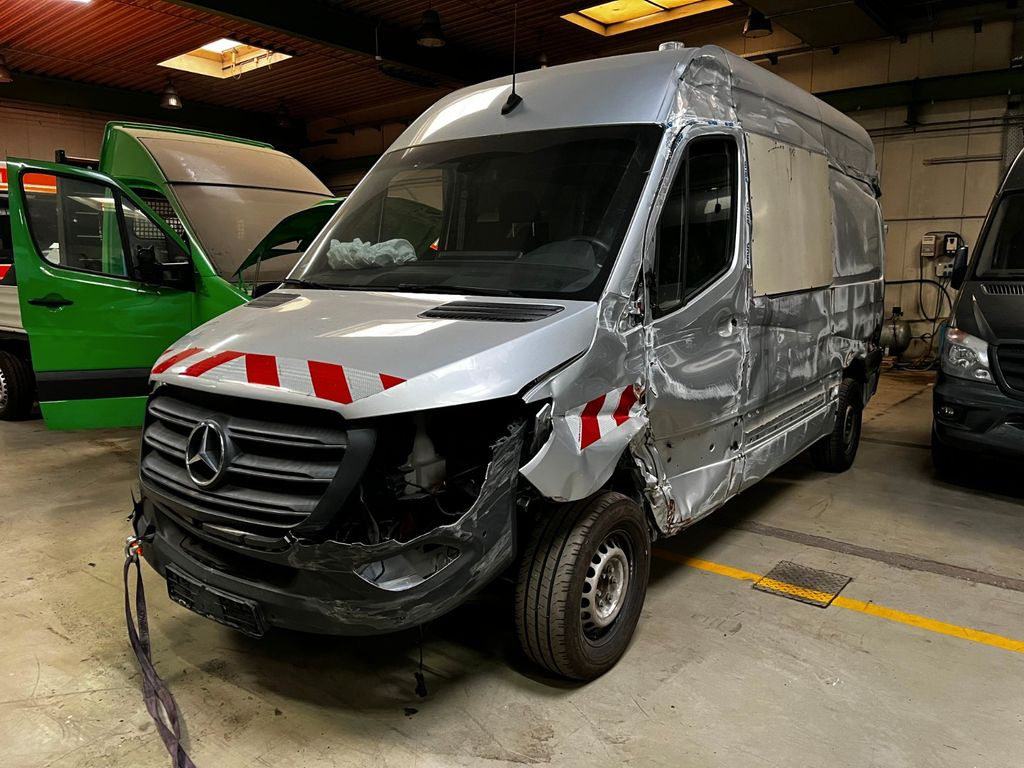 Mercedes-Benz Sprinter III 316 Mercedes-Benz Sprinter III 316 - Furgon: slika 1 Mercedes-Benz Sprinter III 316 Mercedes-Benz Sprinter III 316 - Furgon: slika 1