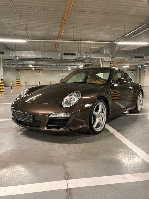 Porsche 997 Porsche 997 - Coupe: slika 1 Porsche 997 Porsche 997 - Coupe: slika 1