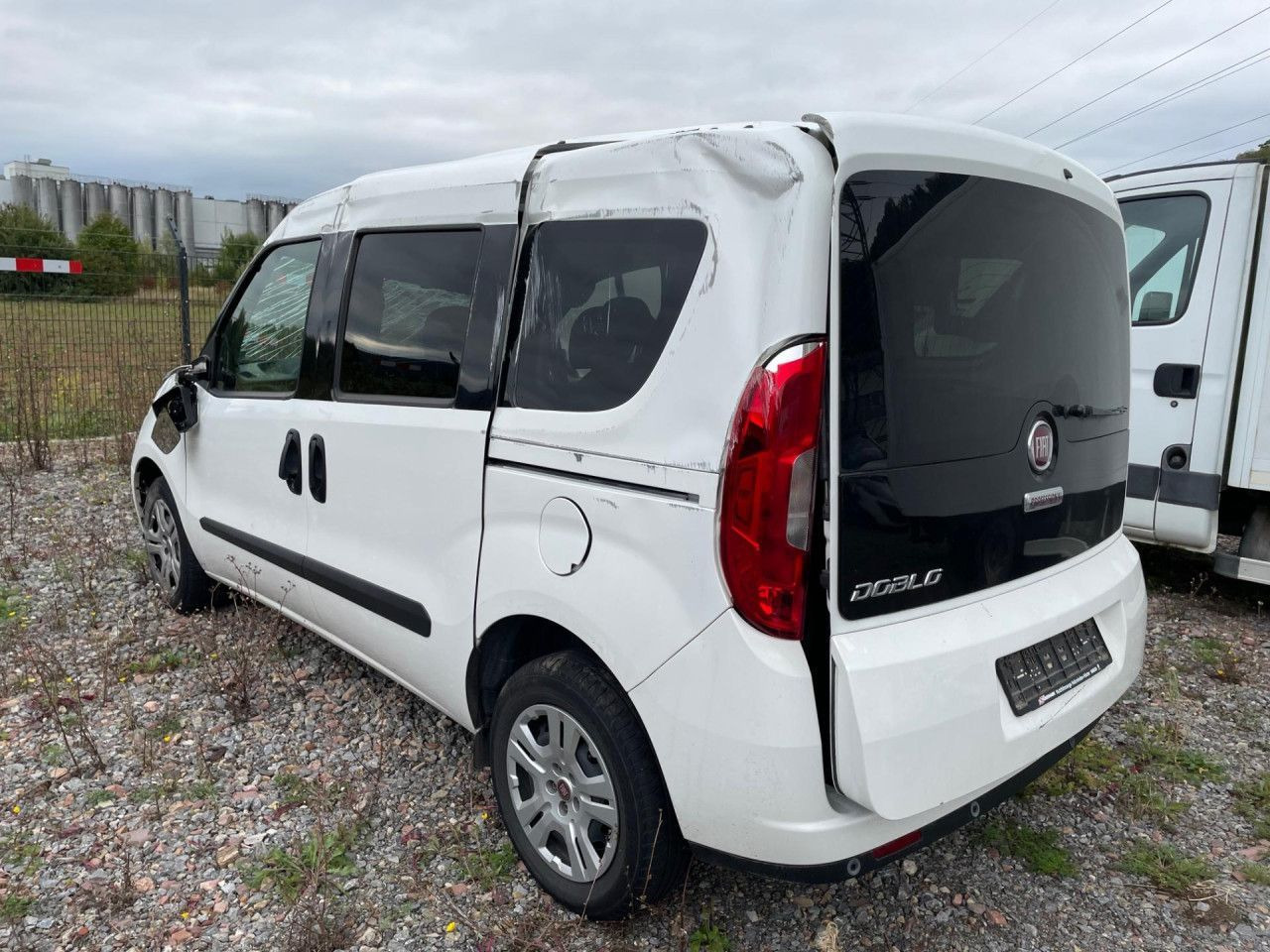 Fiat Doblo Maxi 1.6 M-Jet Euro6 Klima ZV - Potniški kombi: slika 5 Fiat Doblo Maxi 1.6 M-Jet Euro6 Klima ZV - Potniški kombi: slika 5