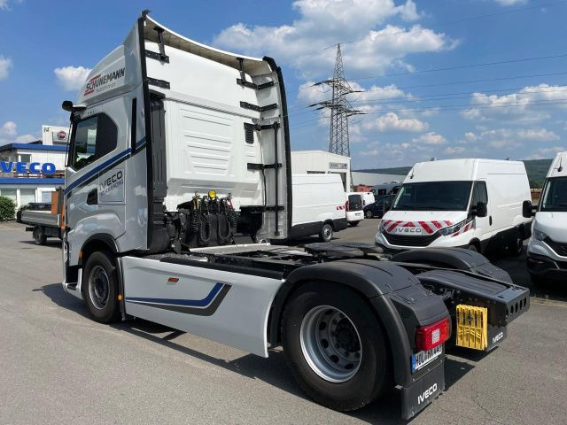 Iveco S-Way AS440S50T/P Euro6 Intarder Klima Navi ZV - Vlačilec: slika 5 Iveco S-Way AS440S50T/P Euro6 Intarder Klima Navi ZV - Vlačilec: slika 5