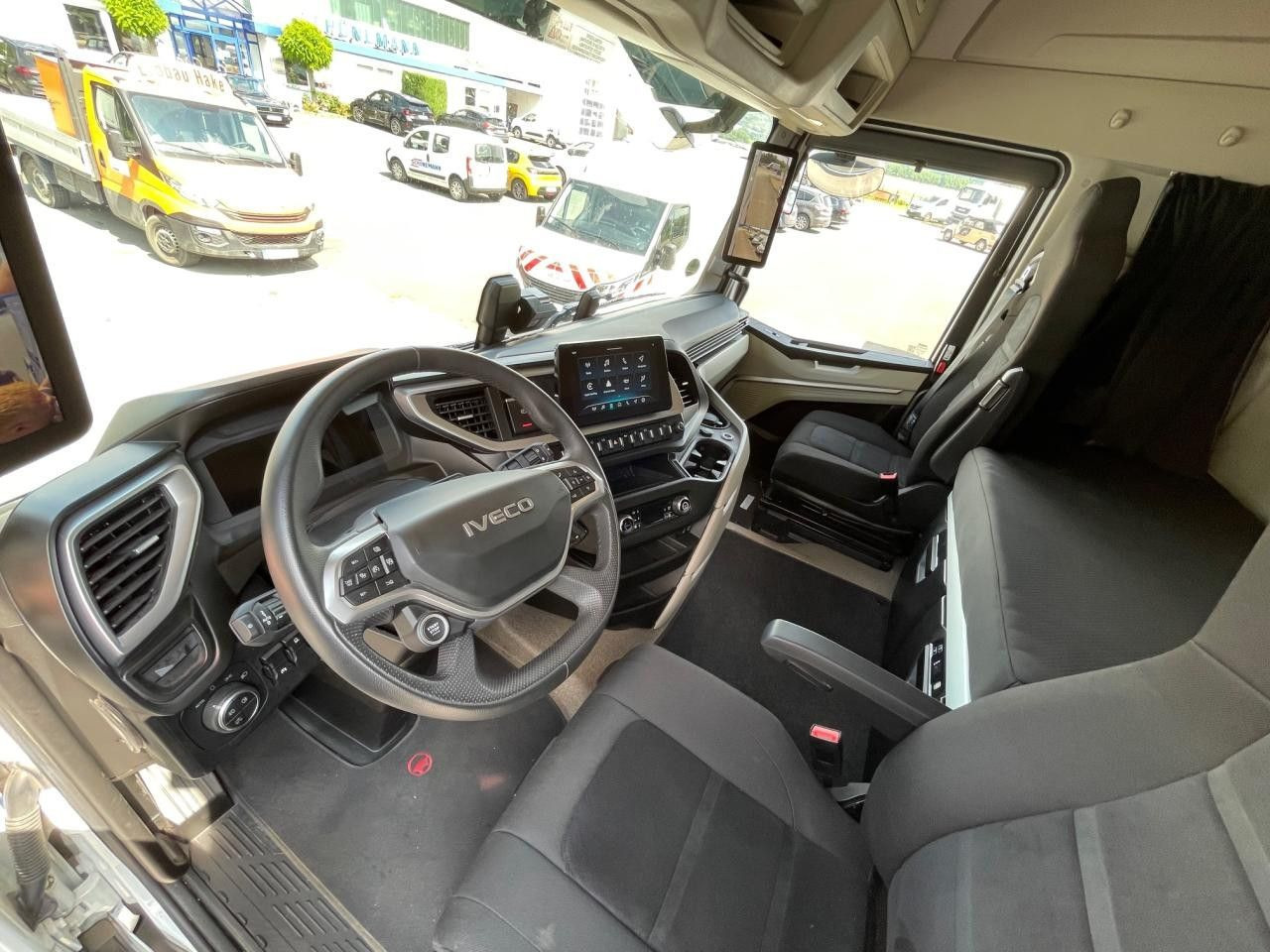 Vlačilec Iveco S-Way AS440S50T/P Euro6 Intarder Klima Navi ZV: slika 9