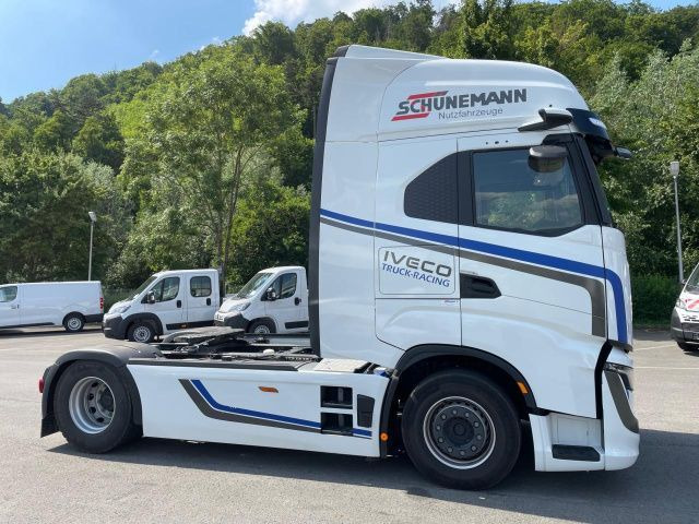 Iveco S-Way AS440S50T/P Euro6 Intarder Klima Navi ZV - Vlačilec: slika 3 Iveco S-Way AS440S50T/P Euro6 Intarder Klima Navi ZV - Vlačilec: slika 3