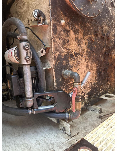 IBC tank - Tovornjak cisterna: slika 4 IBC tank - Tovornjak cisterna: slika 4