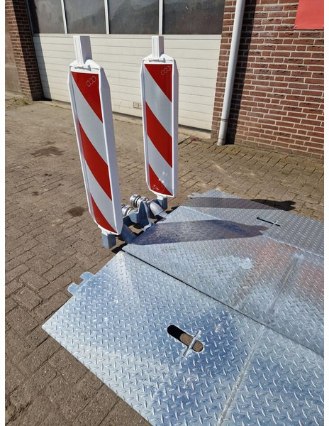 Leidingdrempel Leidingdrempel / road ramp - Avtomobil: slika 5 Leidingdrempel Leidingdrempel / road ramp - Avtomobil: slika 5