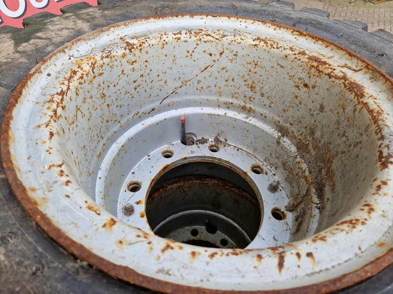 Onbekend Banden - Gume in platišča: slika 4 Onbekend Banden - Gume in platišča: slika 4