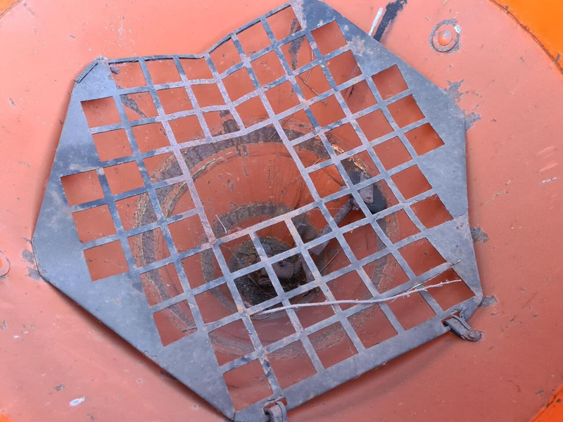 Posipalnik peska/ Soli Stoll: slika 6 Posipalnik peska/ Soli Stoll: slika 6