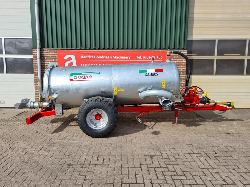 Vaia waterwagen MB32 - Trosilnik gnoja: slika 1 Vaia waterwagen MB32 - Trosilnik gnoja: slika 1