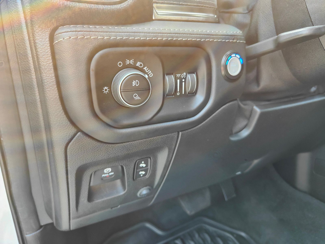 SUV Dodge RAM HEMI Limited 5.7 PRINS LPG Luftfederung: slika 13