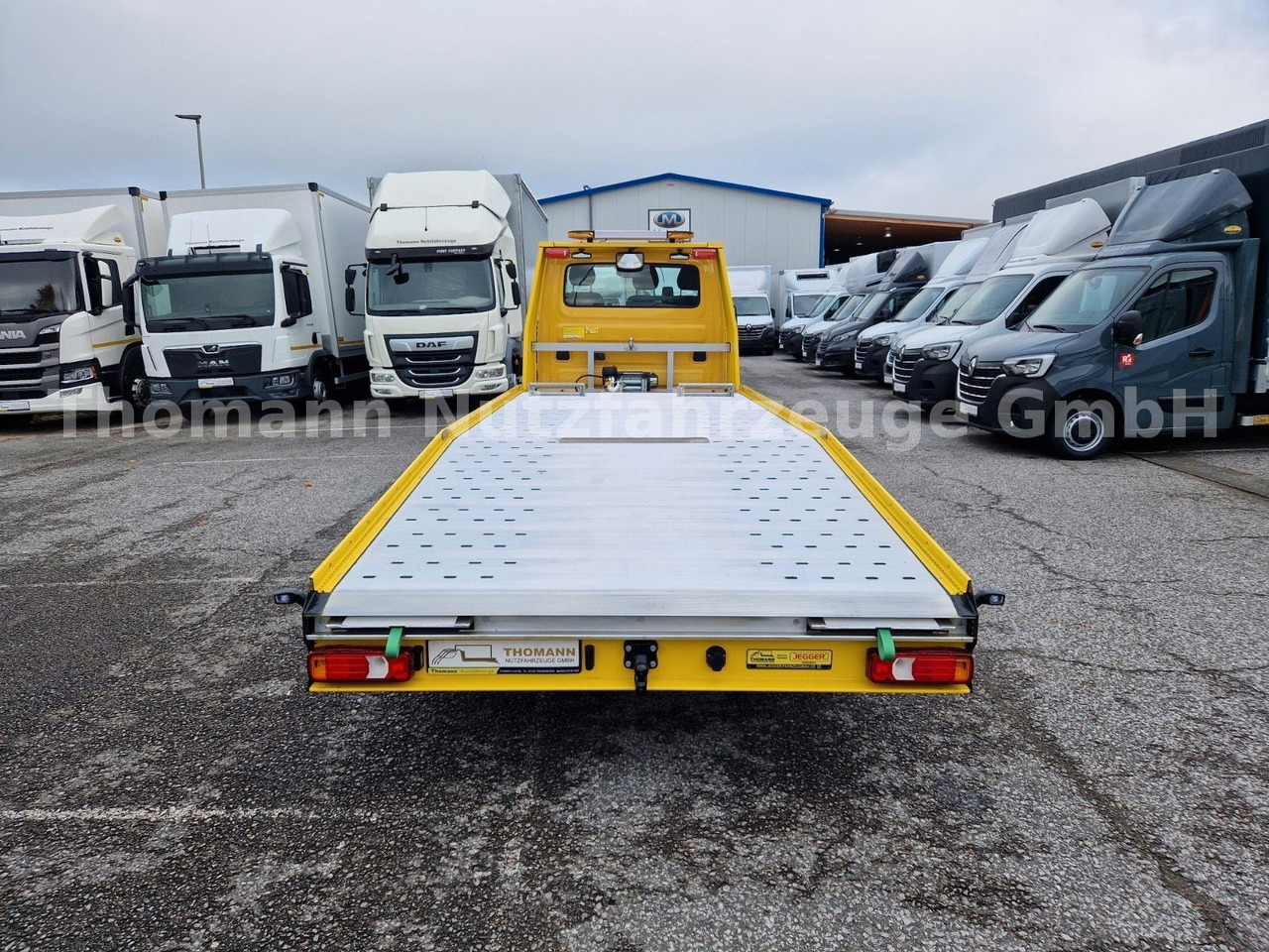 Iveco DAILY 70C18 Festplateau Alu Premium Navi ACC - Vlečno vozilo: slika 4 Iveco DAILY 70C18 Festplateau Alu Premium Navi ACC - Vlečno vozilo: slika 4