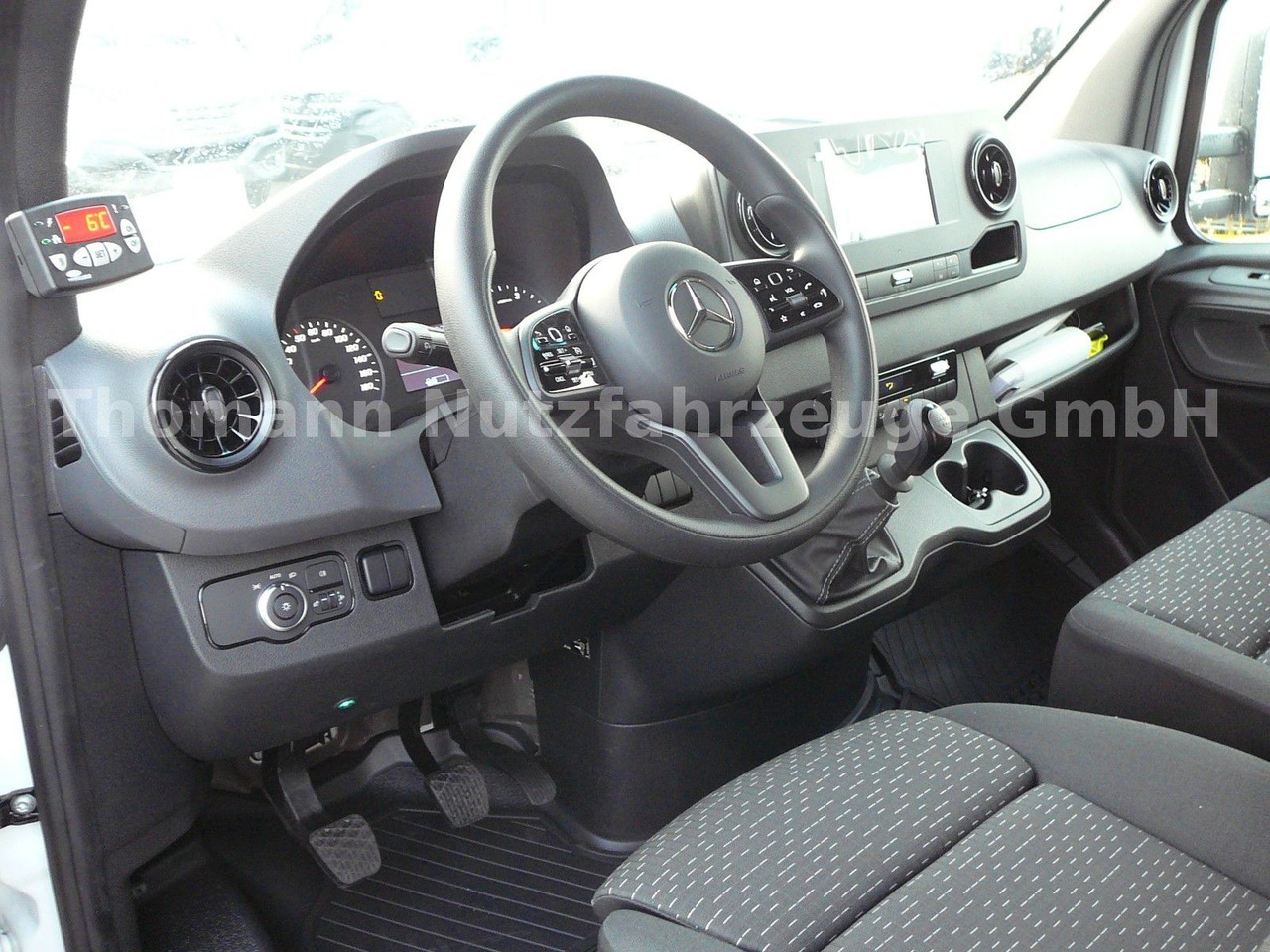 Hladilno vozilo Mercedes-Benz Sprinter 317 CDI Kühlkoffer Xarios 300 LBW: slika 15