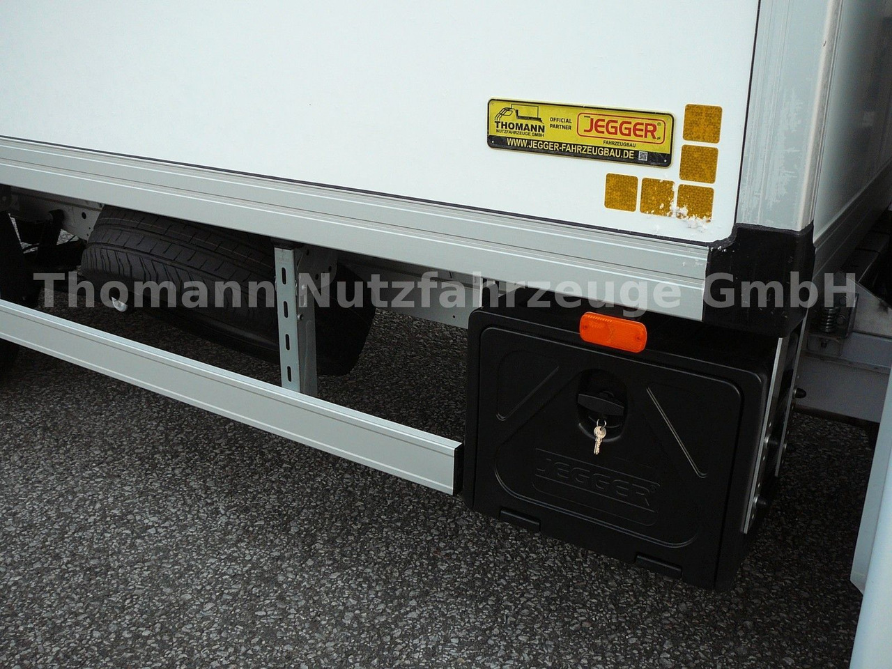 Mercedes-Benz Sprinter 317 CDI Kühlkoffer Xarios 300 LBW - Hladilno vozilo: slika 4 Mercedes-Benz Sprinter 317 CDI Kühlkoffer Xarios 300 LBW - Hladilno vozilo: slika 4